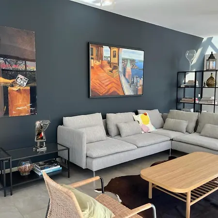 Living Particulier Piscine Saint-Laurent-du-Var