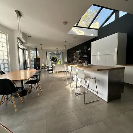 Living Particulier Piscine * Сен-Лоран-дю-Вар